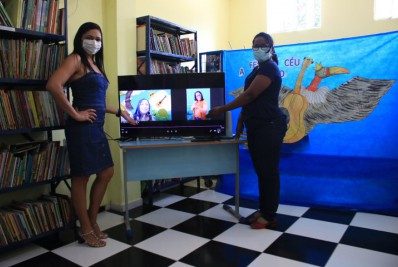 Uma professora e um aluno surdo: descoberta que mudou a rotina de uma escola em Caxias