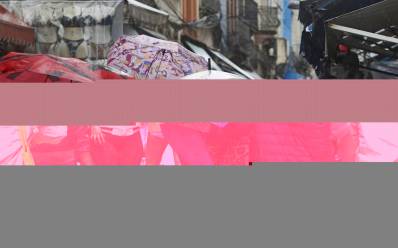 Taxa de desemprego cai para 12,1% em outubro, mas ainda afeta 12,9 milhões de brasileiros 