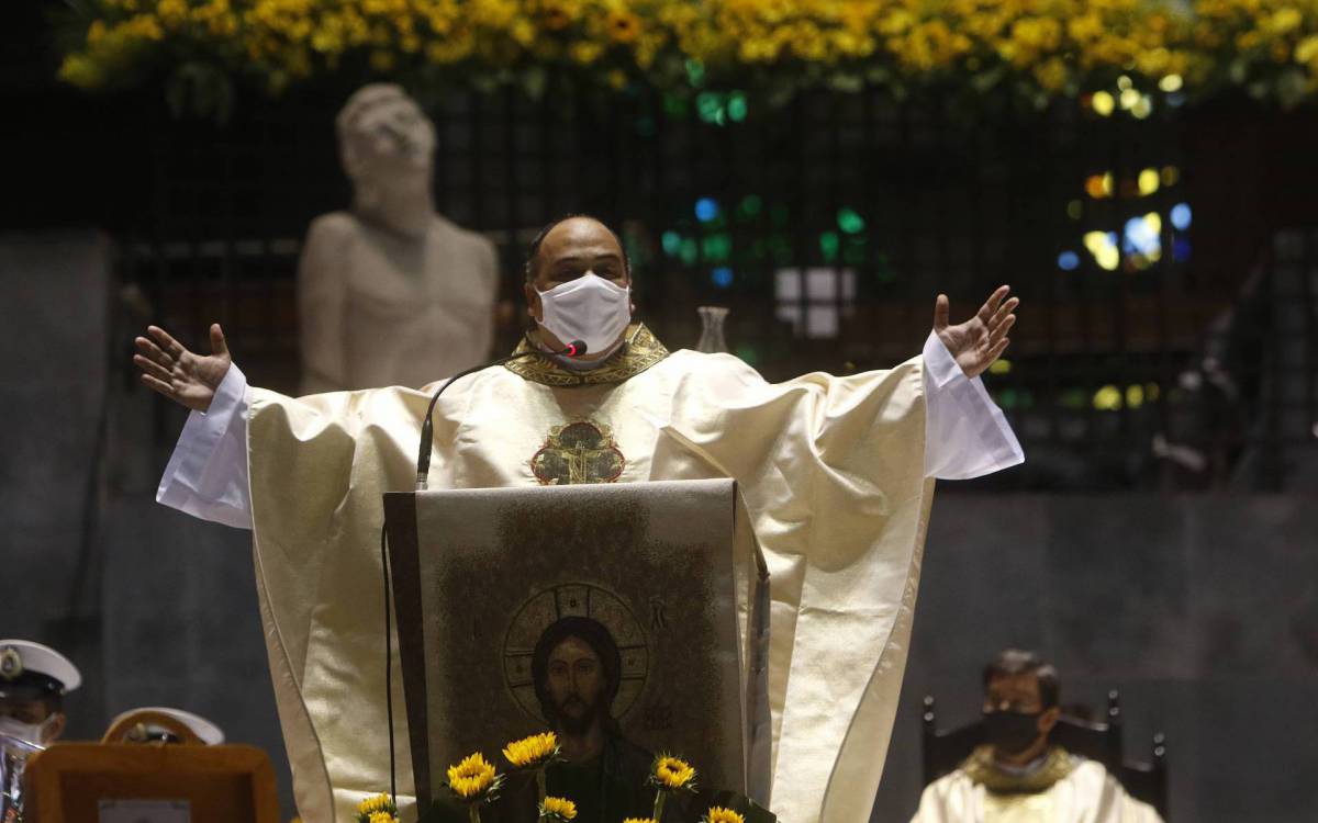 Geral - Festa dos 90 anos do Cristo Redentor, na Catedral Metropolitana de Sao Sebastiao do Rio de Janeiro, centro do Rio. Na foto, Padre Omar, Reitor do Santuario Cristo Redentor.