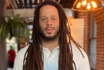 Familiares de escritor morto na Zona Norte do Rio fazem vaquinha online para que enterro seja nos Estados Unidos 