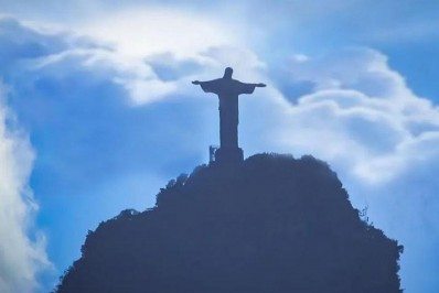 Feriado é de tempo frio e chuva fraca isolada no Rio