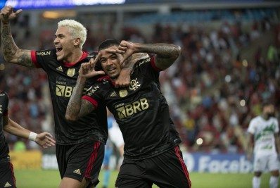 Com 'show' de Andreas Pereira e fim de jejum de gol de falta, Flamengo vence o Juventude