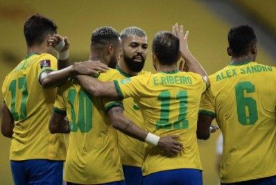 Comentarista do Grupo Globo afirma que Tite é 'refém' de sistema tático: 'Tem que ter um pouco mais de Flamengo na Seleção'
