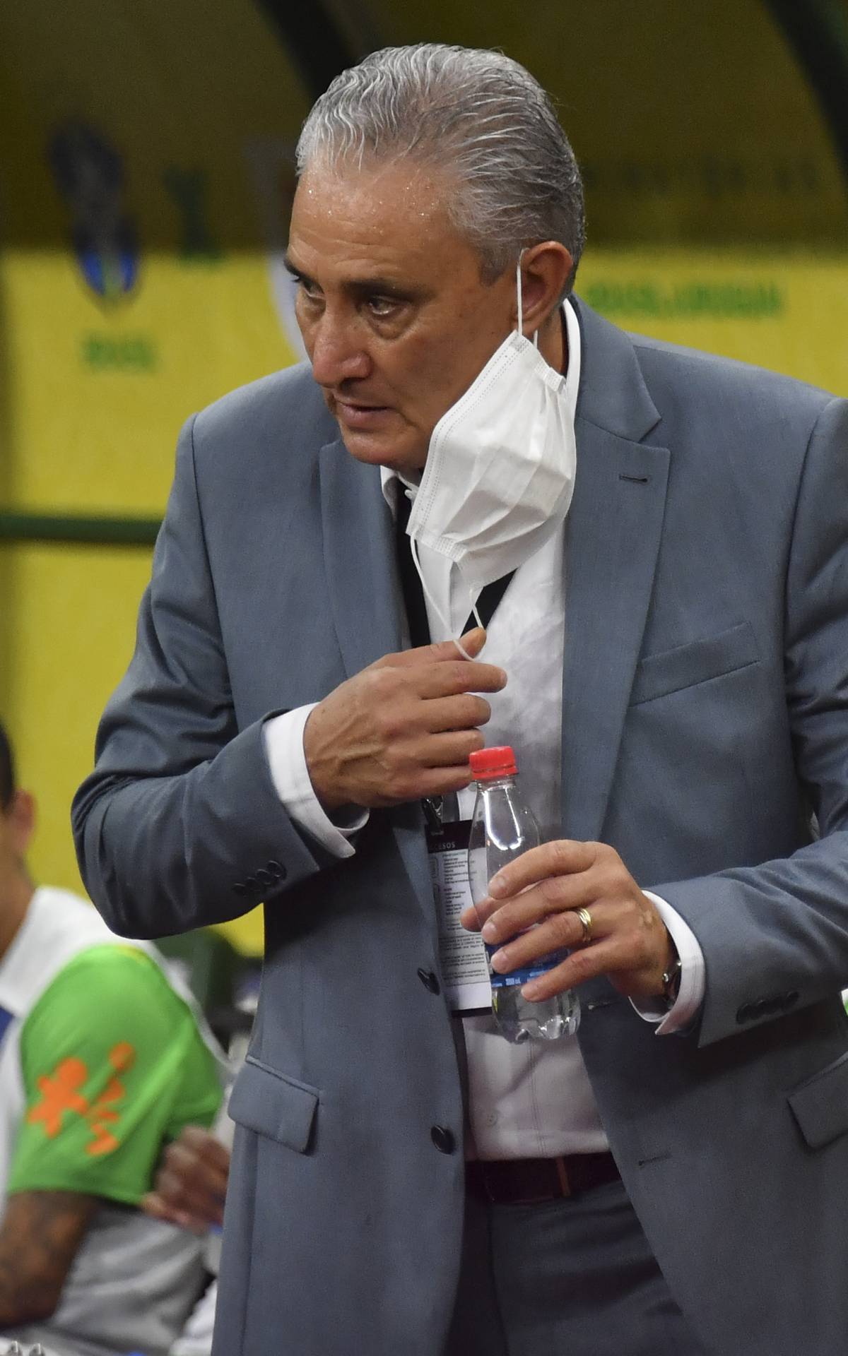Brazil's coach Tite gestures during the South American qualification football match against Uruguay for the FIFA World Cup Qatar 2022, in Arena Amazonia, Manaus, Brazil, on October 14, 2021. (Photo by NELSON ALMEIDA / AFP) - AFP