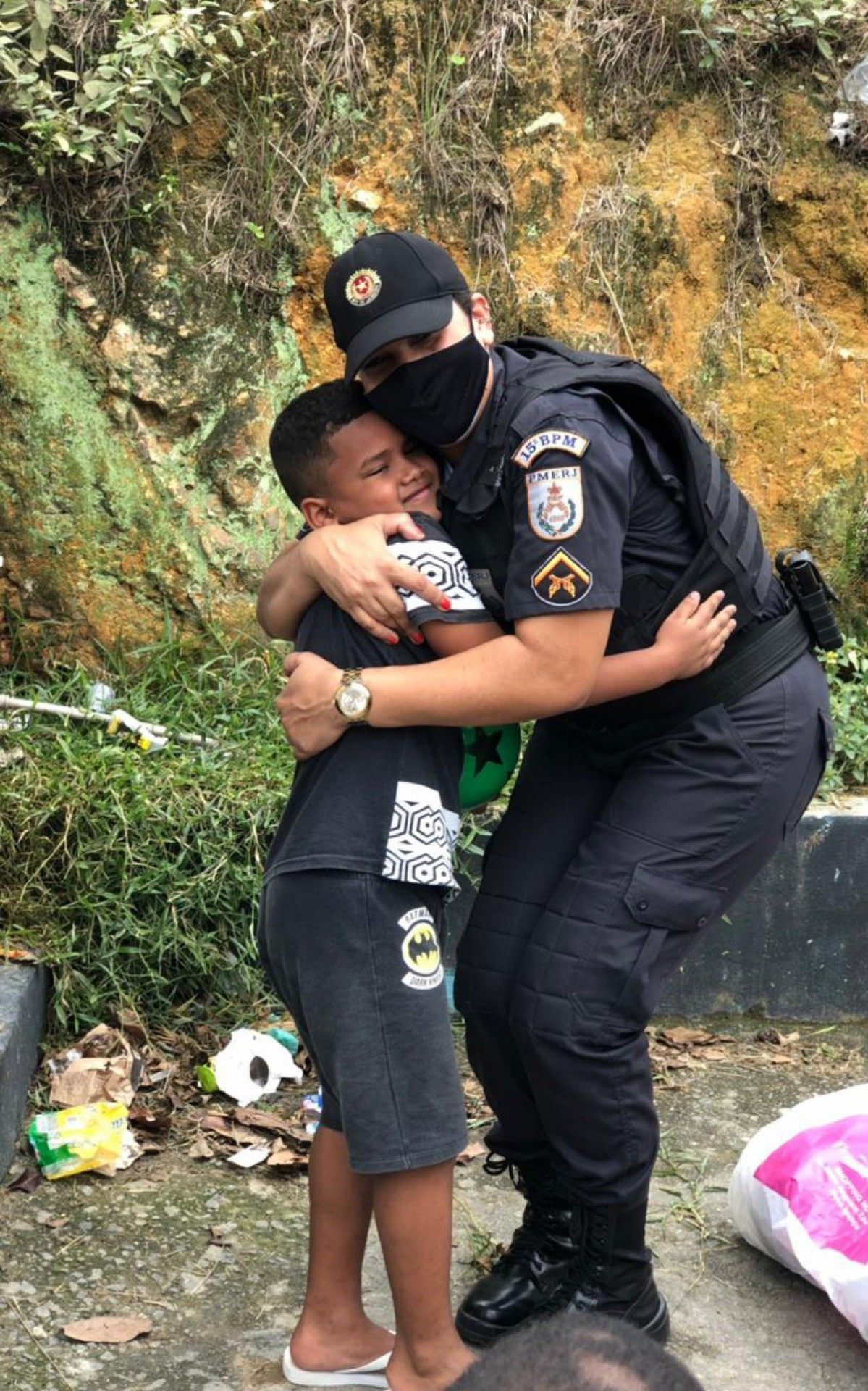 PM realiza a&ccedil;&atilde;o social na comunidade da Lagoinha, em Caxias - Divulga&ccedil;&atilde;o