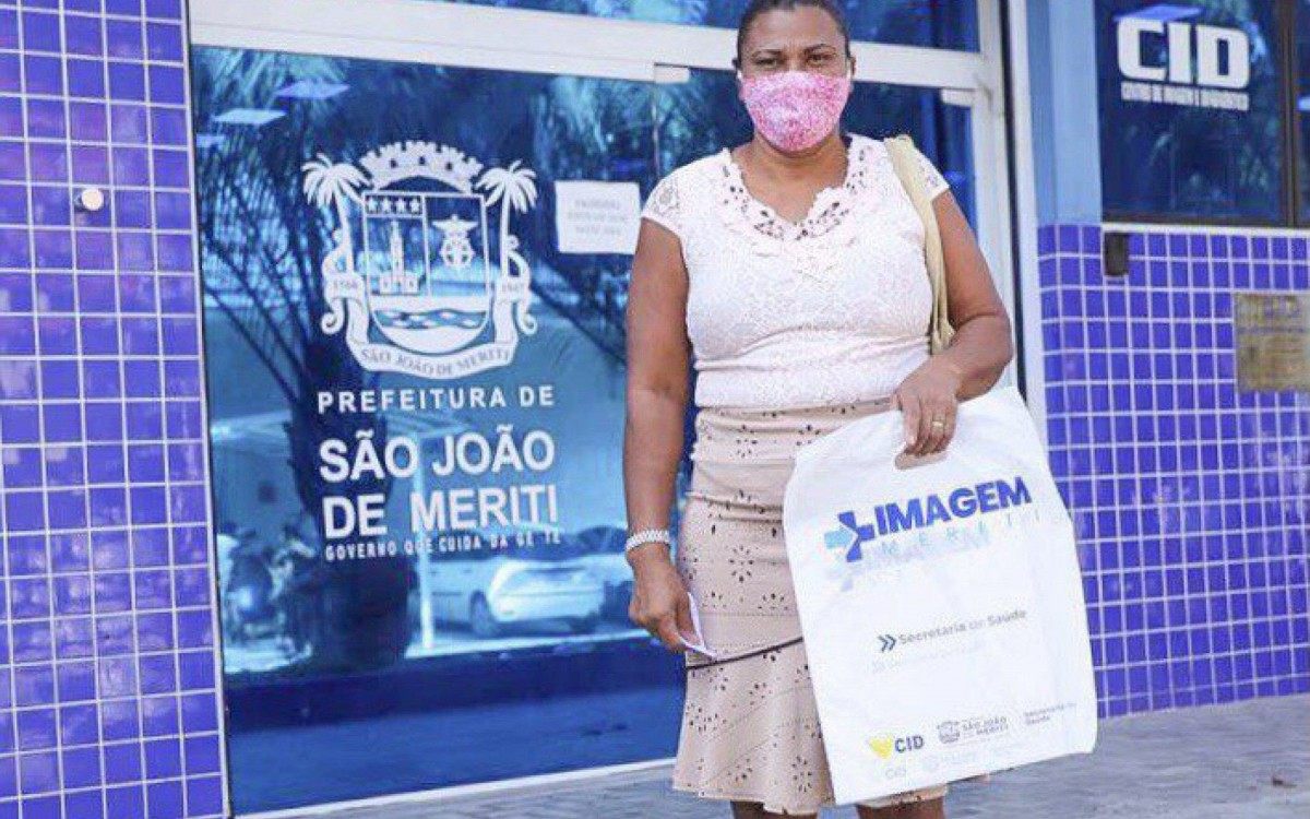 Maria In&ecirc;s, 47 anos, primeira paciente a utilizar o equipamento