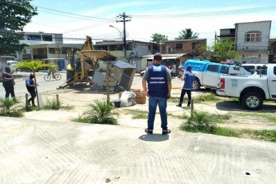 Prefeitura faz ação para destruir construções irregulares em Paciência