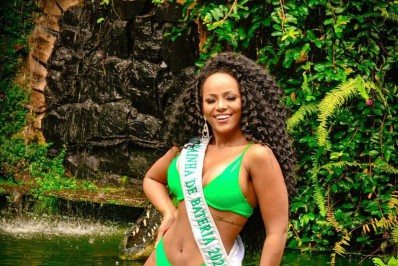 Musa da Mangueira celebra abertura da venda de ingressos para os desfiles do Rio: 'contagem regressiva'