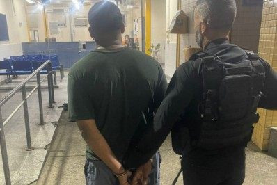 Polícia dá 'cartão vermelho' e traficante 'Joga Fácil' é preso em São Gonçalo