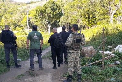 Prefeitura interrompe construção ilegal de condomínios na Zona Oeste