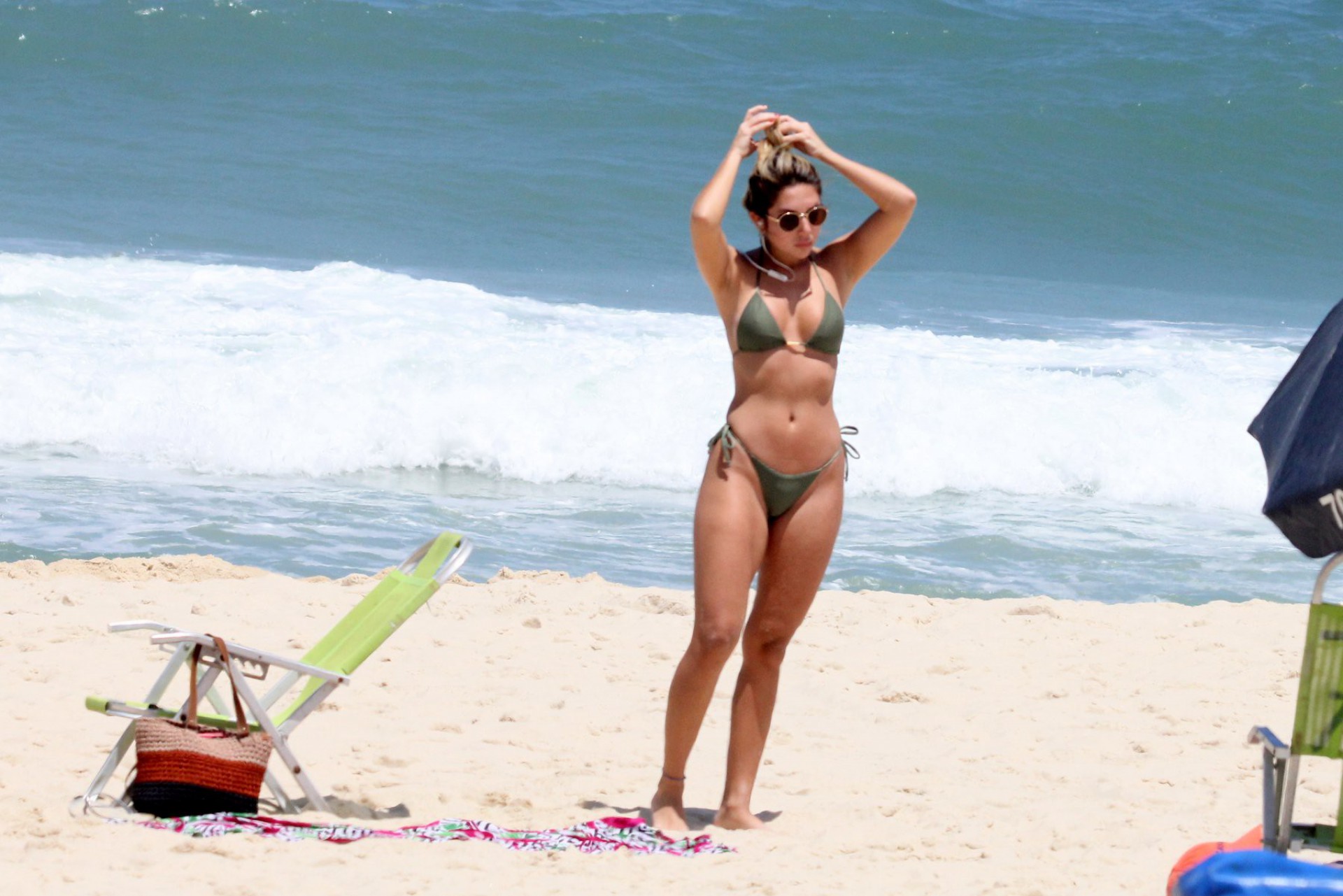 Carol Portaluppi curte dia de sol na Praia de Ipanema, na Zona Sul do Rio, antes do jogo do Flamengo - Ag. News