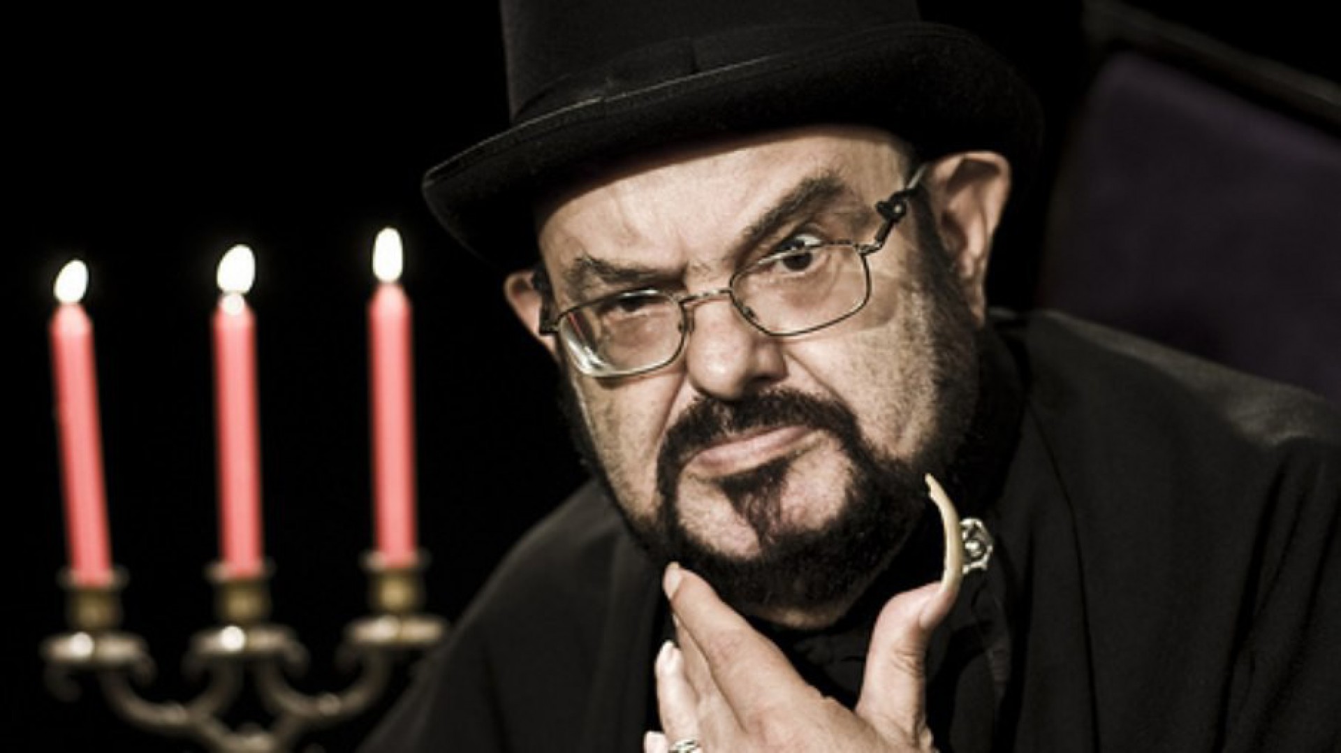 Zé do Caixão vai ganhar duas novas versões: norte-americana e mexicana - Divulgação