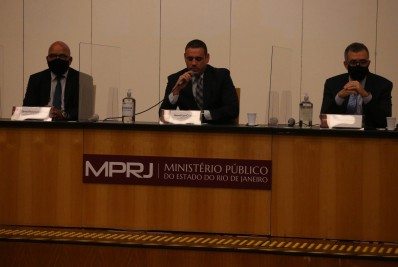 Jacarezinho: 'Policiais ultrapassaram o limite e cometeram homicídio', diz promotor do MP sobre denunciados