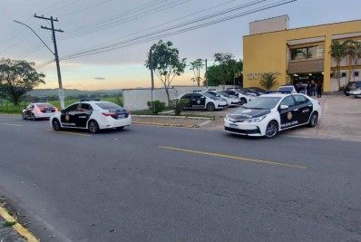 Operação desmantela grupo que monitorava policiais em Porto Real