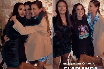 Bianca Andrade reencontra ex-BBBs em festa de aniversário surpresa