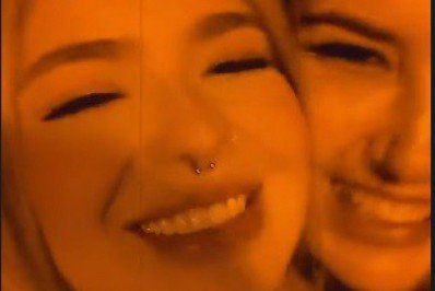 Viih Tube já curte a vida de solteira