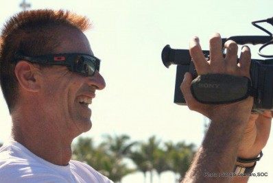 Surfista Daniel Sabbá sofre acidente de moto na Avenida Niemeyer