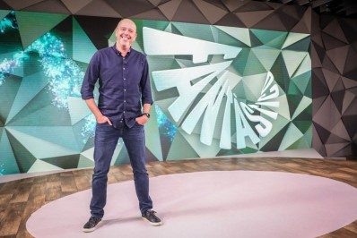 Alex Escobar assume vaga de Tadeu Schmidt e vira 'pai' dos Cavalinhos