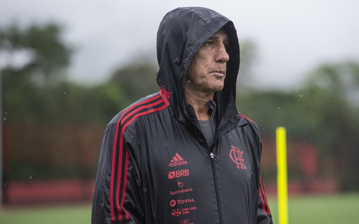 Renato Gaúcho ironiza críticas de ex-jogador do Flamengo: Ainda está lá? Pois é