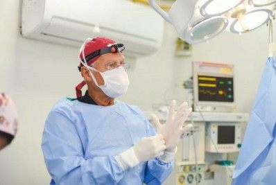 Imagem obtida pela polícia mostra momento em que médico é morto na Barra