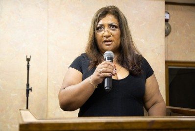 Após morte de vereador, Câmara de Caxias empossa Andréa Conselheira