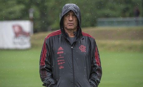 Comentarista do Grupo Globo analisa ausência de Arrascaeta no Flamengo:  'Coletivamente, vem decaindo', Flamengo