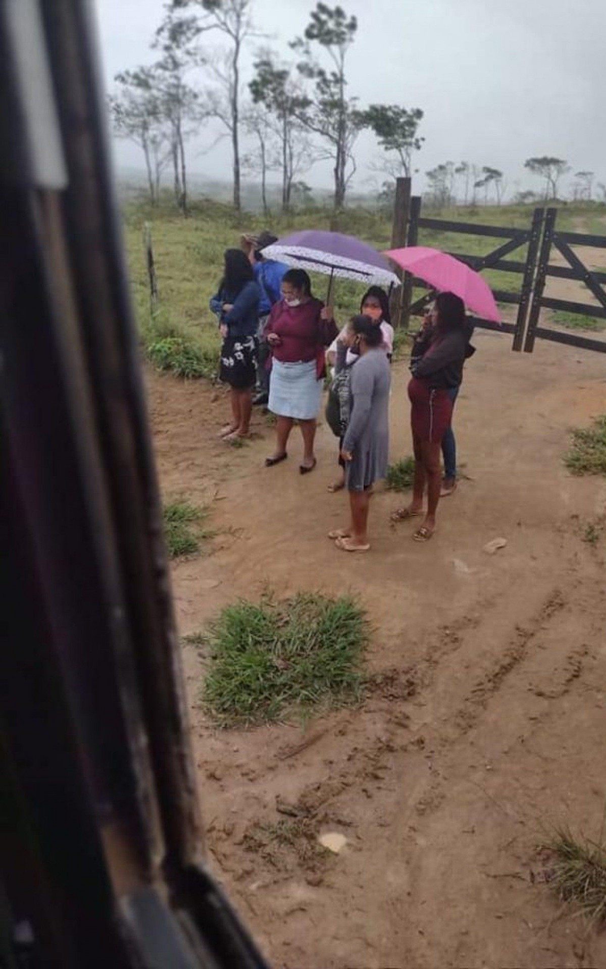 Por vezes, algumas linhas são retiradas de circulação por não terem condições de trafegar.