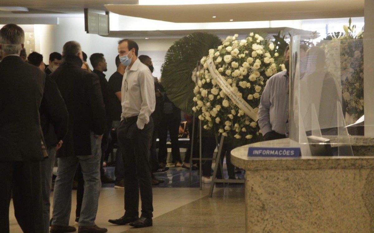 Velório do cirurgião plástico Claudio Marsili, no Memorial do Carmo, no Caju