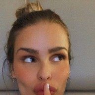 Aos 33 anos, Yasmin Brunet revela segredo para ficar 'sempre com 20'