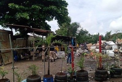 Prefeitura do Rio interdita ferro-velho em Jacarepaguá, na Zona Oeste