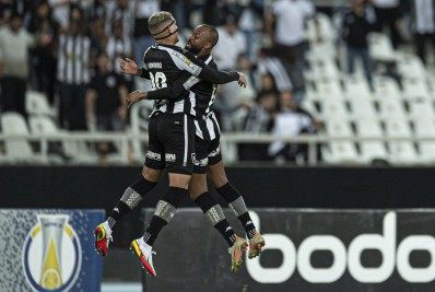 Jogadores do Botafogo adotam 'lei do silêncio' em protesto contra atrasos de pagamentos
