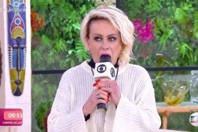 Ana Maria Braga 'cai de boca' em microfone e vira meme nas redes sociais