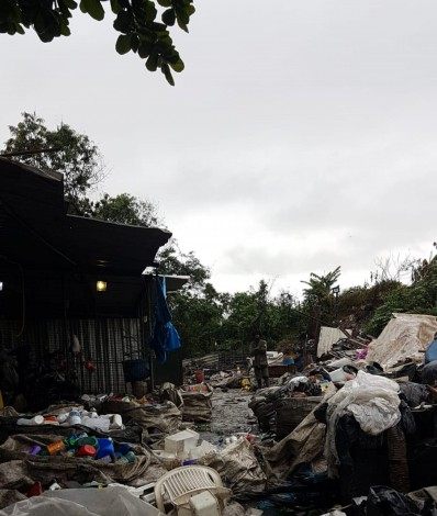 Prefeitura do Rio interdita ferro-velho em Jacarepaguá - Seop/ Divulgação Rio