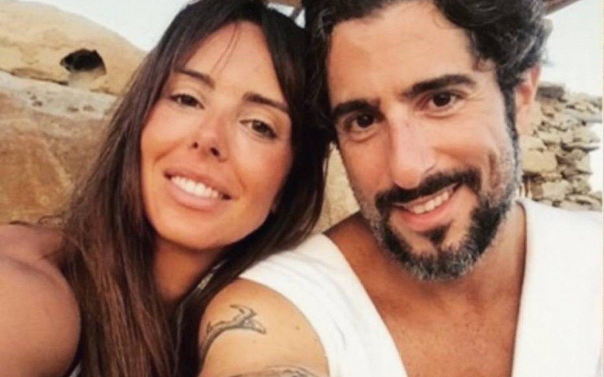 Suzana Gullo se declara ao marido, Marcos Mion