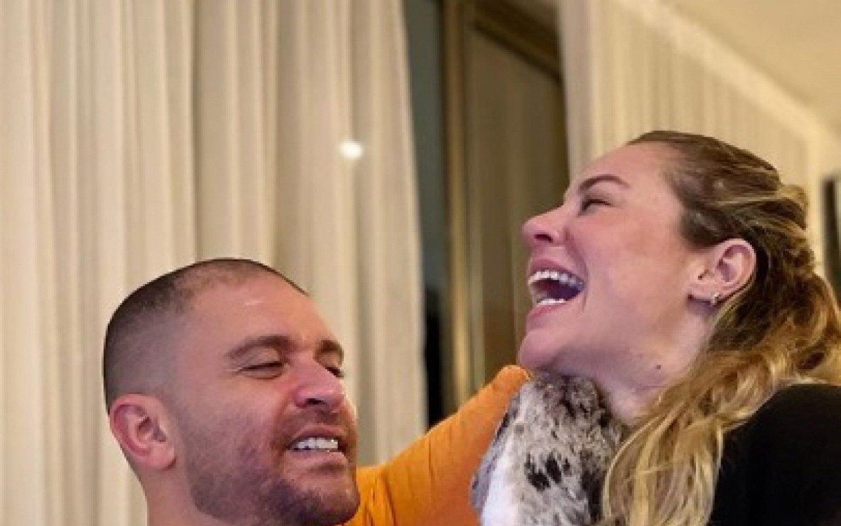 Paolla Oliveira, Diogo Nogueira e Bruttus