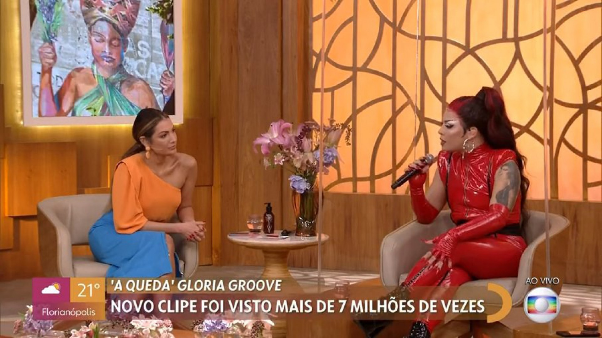 Gloria Groove durante sua participação no Encontro  - Reprodução Internet