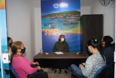 Mães do bairro Capão em Búzios são recebidas pelo Prefeito 