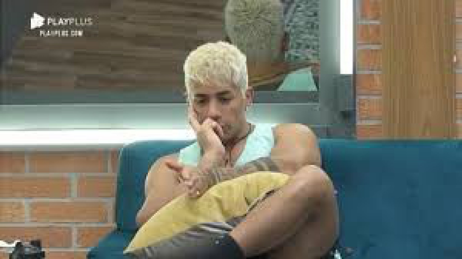 Cantor justificou punição revelando detalhes da cirurgia que realizou - Reprodução