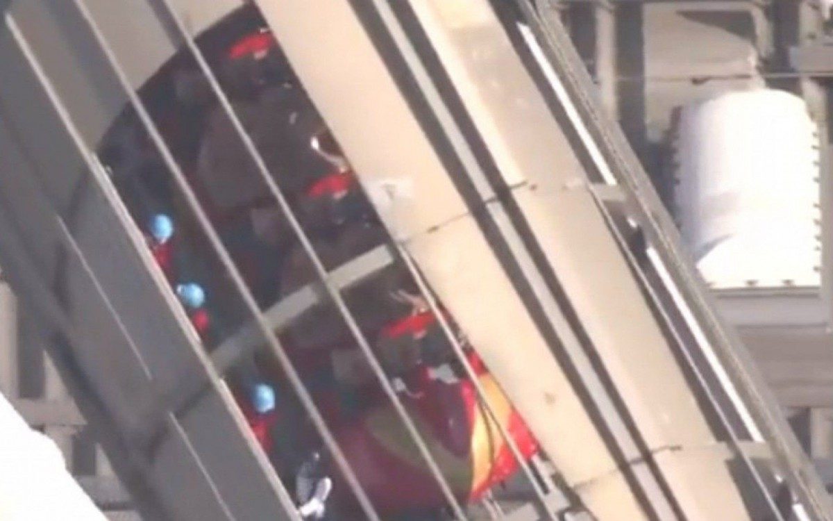 Montanha-Russa parada no parque da Universal Studios Japan
