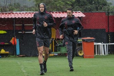 Para obrigar o Flamengo a vender Pedro, Palmeiras teria que desembolsar quase R$ 900 milhões