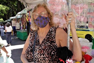 Flexibilização do uso de máscaras no Rio causa polêmica entre os moradores