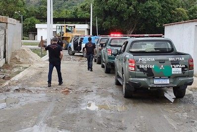 Condomínios erguidos pela milícia são demolidos no Parque Estadual da Pedra Branca