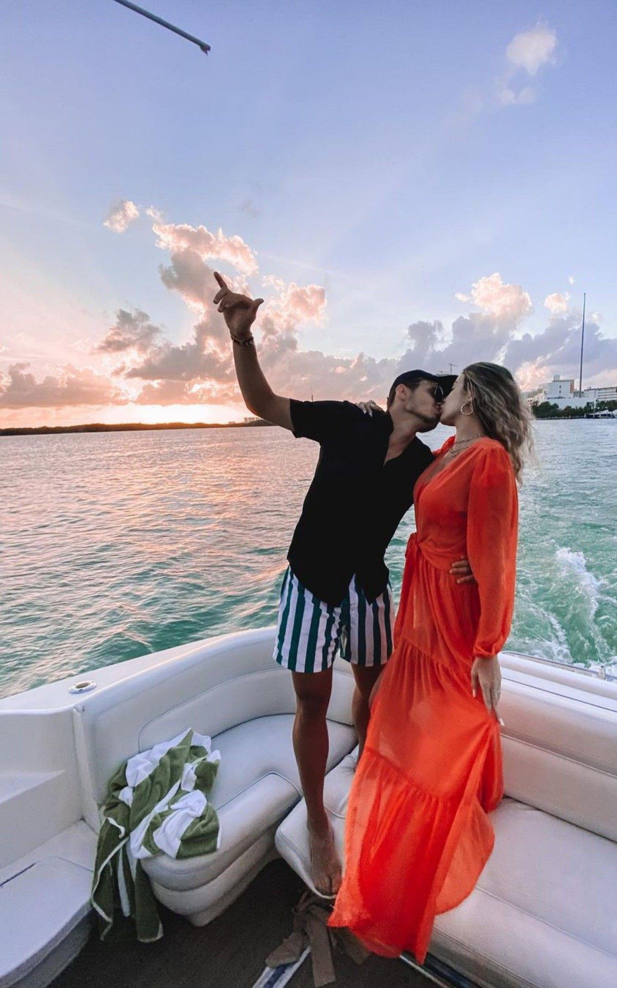 Bruna Santana e Raphael Veiga