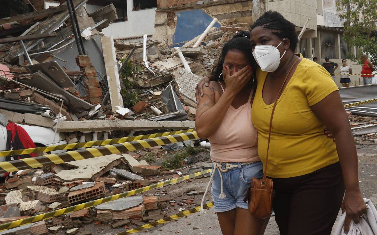 Pr&eacute;dio desaba em Nil&oacute;polis, na baixada fluminense, deixando um morto e tr&ecirc;s feridos 