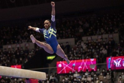 Com sexto lugar, Rebeca Andrade encerra participação no Mundial de Ginástica