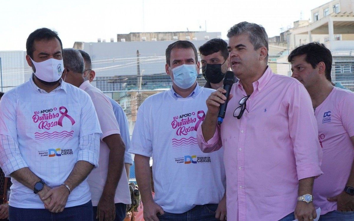 Evento do Outubro Rosa re&uacute;ne milhares de mulheres em Duque de Caxias - Gabriel Mendes/Divulga&ccedil;&atilde;o