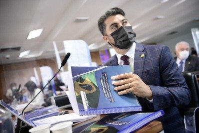 CPI da Covid: senadores governistas tentam 'livrar' Bolsonaro em relatórios paralelos