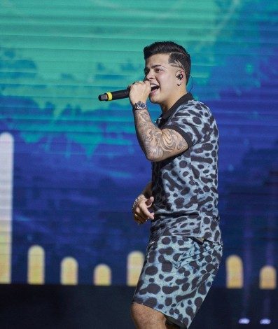 Jotappê, Christian Malheiros e Bruna Mascarenhas protagonizam segunda temporada de 'Sintonia', na Netflix - VANS BUMBEERS