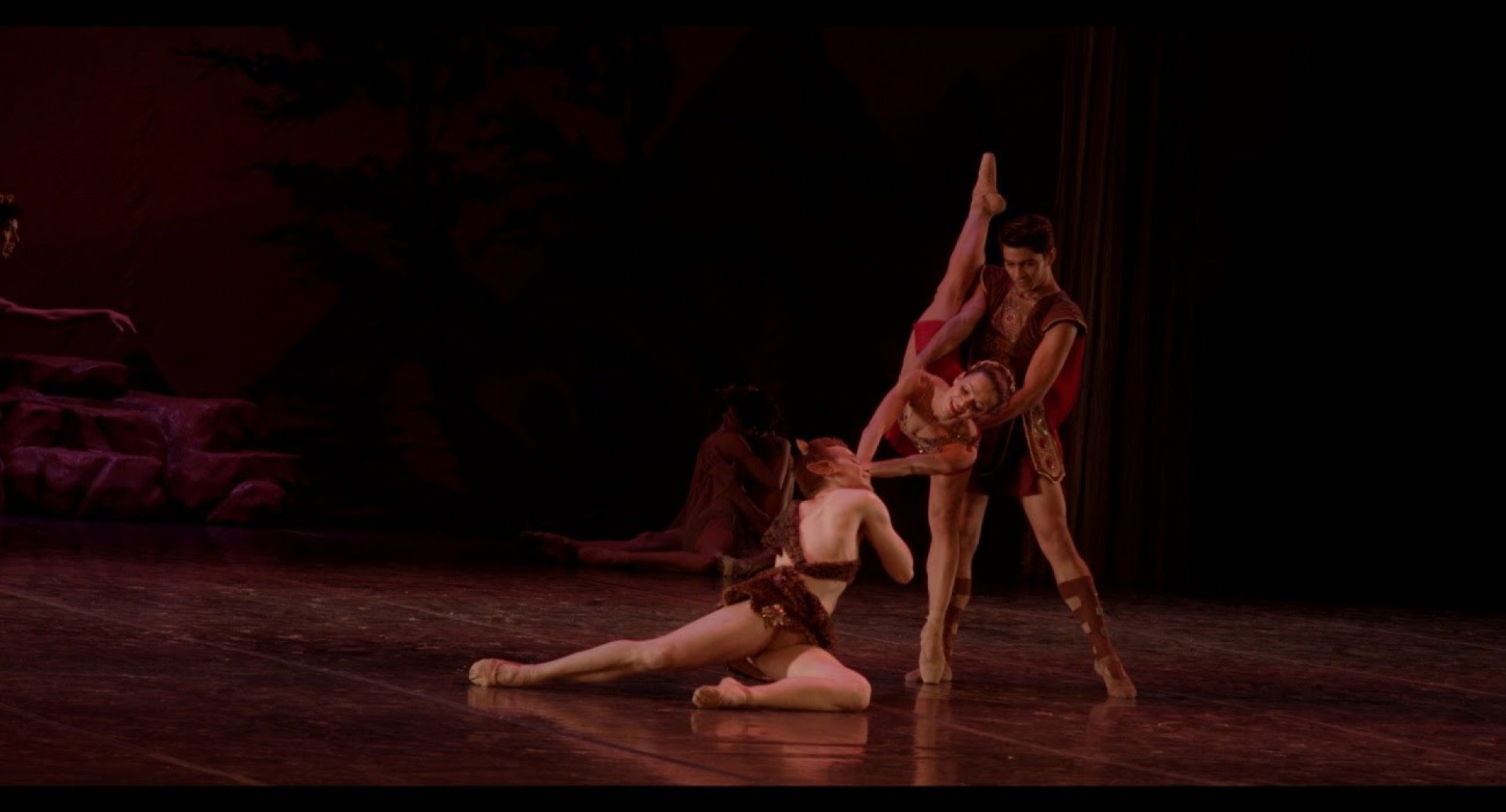 Ballet do Theatro Municipal do Rio de Janeiro em Noites de Walpurgis

 - Igor Corrêa