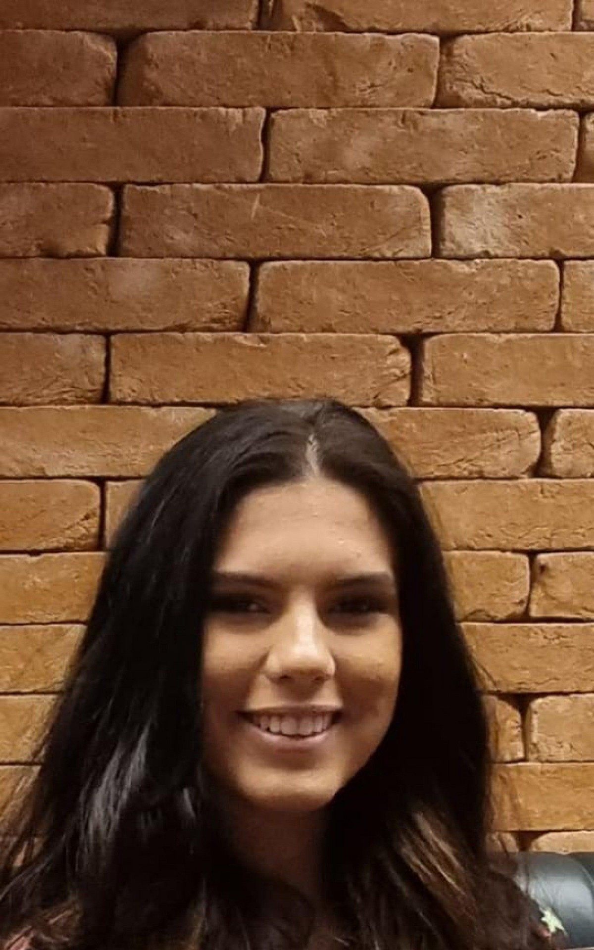 Adolescente Sabrina Cartaxo, de 16 anos, est&aacute; desaparecida h&aacute; 2 dias, ap&oacute;s sair do apartamento onde mora com os pais, em Copacabana, na Zona Sul do Rio 